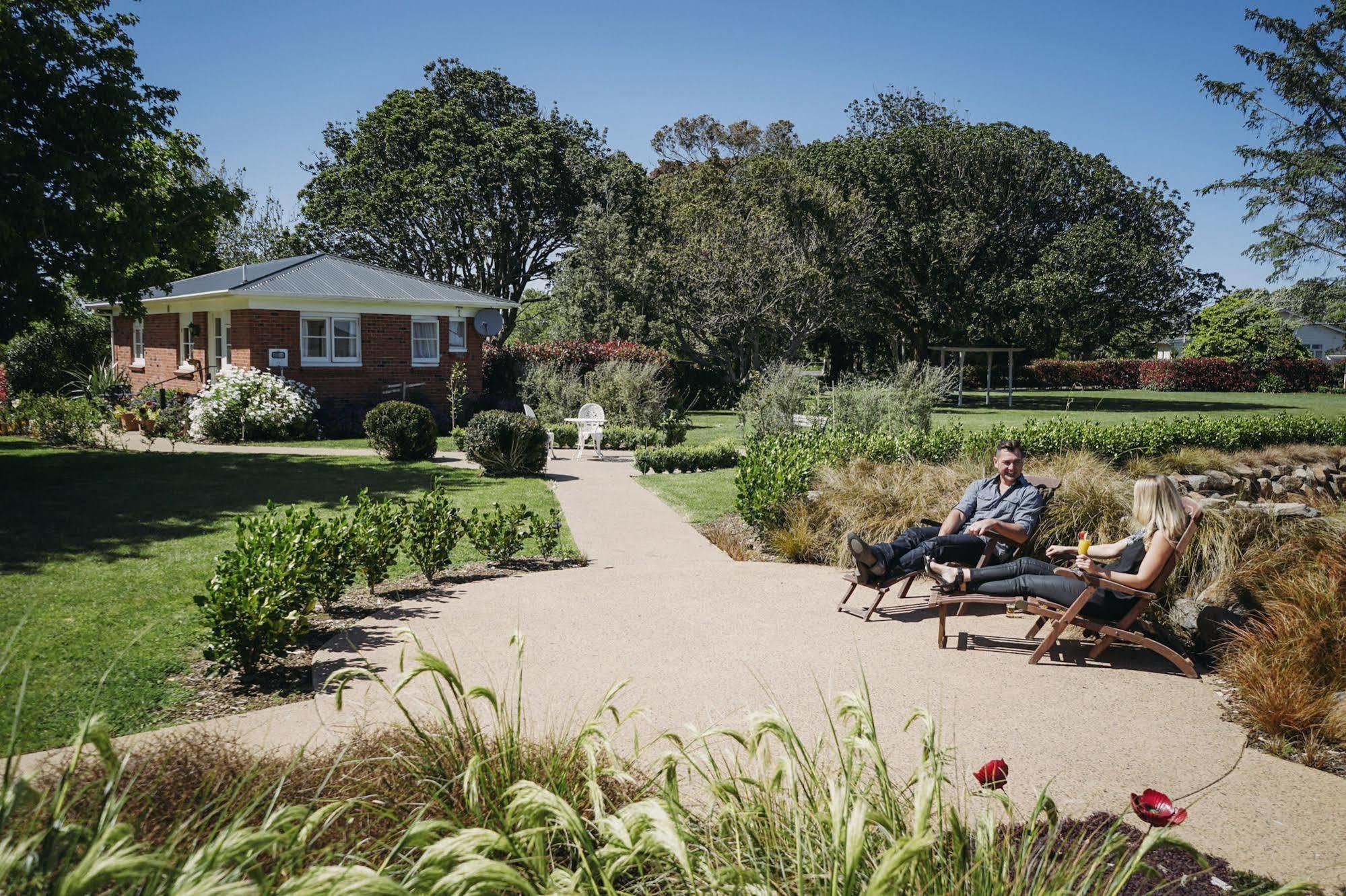 Lavalla Estate Casa de hóspedes Tuakau Exterior foto
